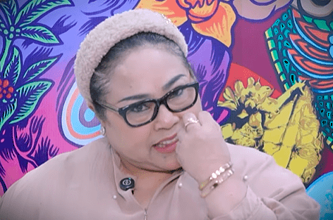 Nunung menjadi mertua matre di film Pesugihan Sate Gagak