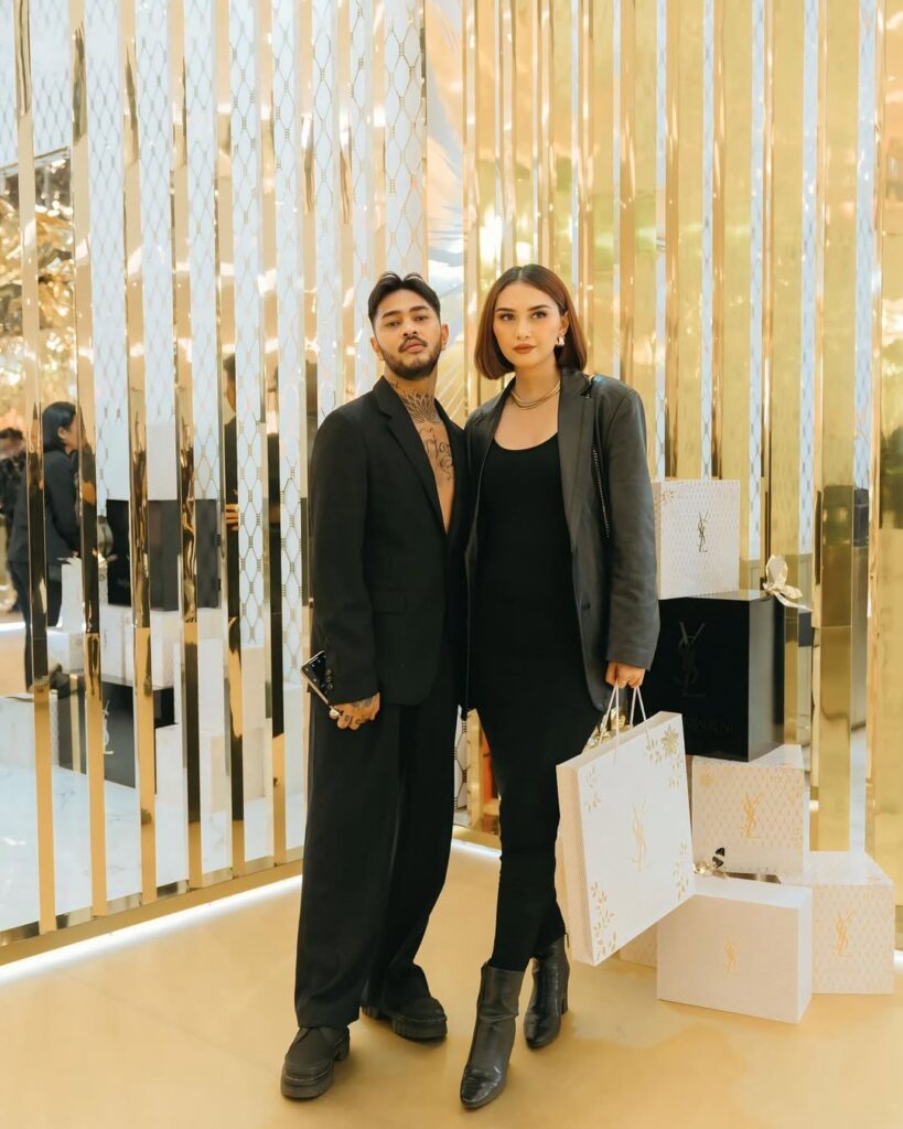 Polisi ungkap barang bukti dan kondisi Onadio Leonardo saat ditangkap atas dugaan penyalahgunaan narkoba. Simak detail penangkapan, temuan ganja, dan status pemeriksaan sang musisi.