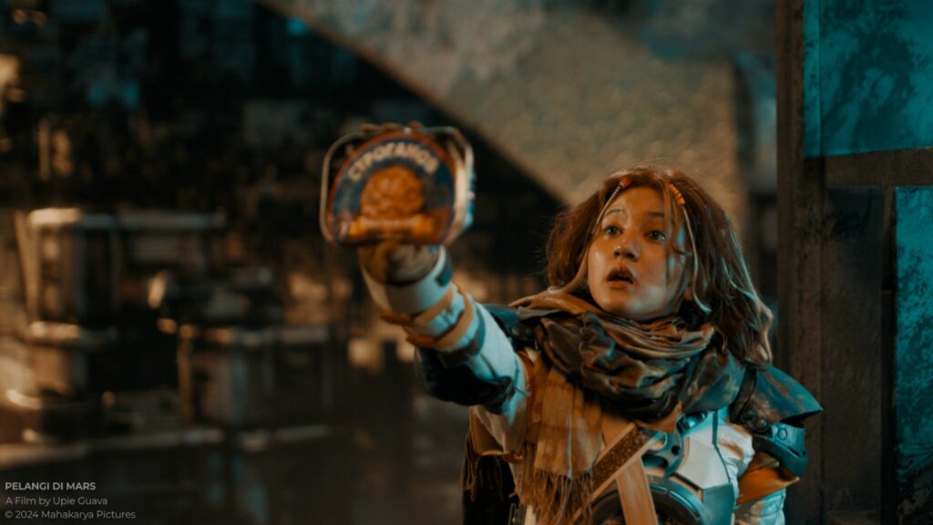 Film ini mengisahkan tentang Pelangi, manusia pertama yang lahir dan tumbuh di Mars. 