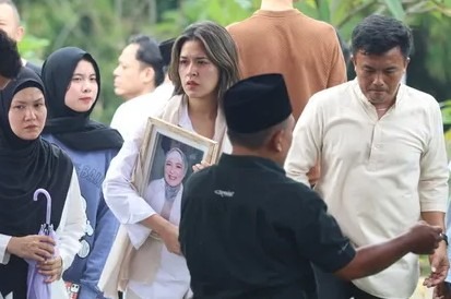 Afgan menyampaikan kesannya terhadap ketegaran sahabatnya.
