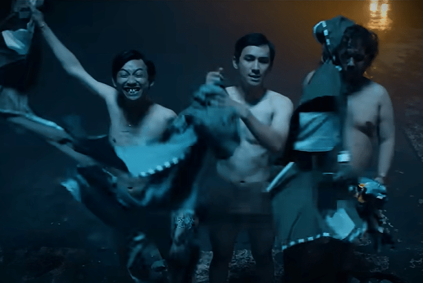 Yono Bakrie sudah mengetahui eksistensi adegan telanjang sejak awal proses produksi. Ia memilih untuk menerima tantangan tersebut dengan sikap profesional tanpa banyak pertimbangan.