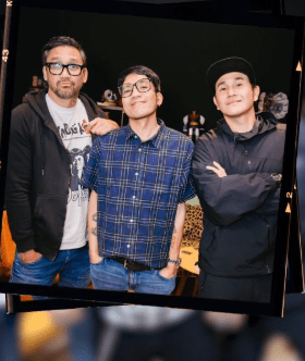 Selain Desta, film ini juga akan kembali menghadirkan Vino G. Bastian sebagai Kasino dan Tora Sudiro sebagai Indro.