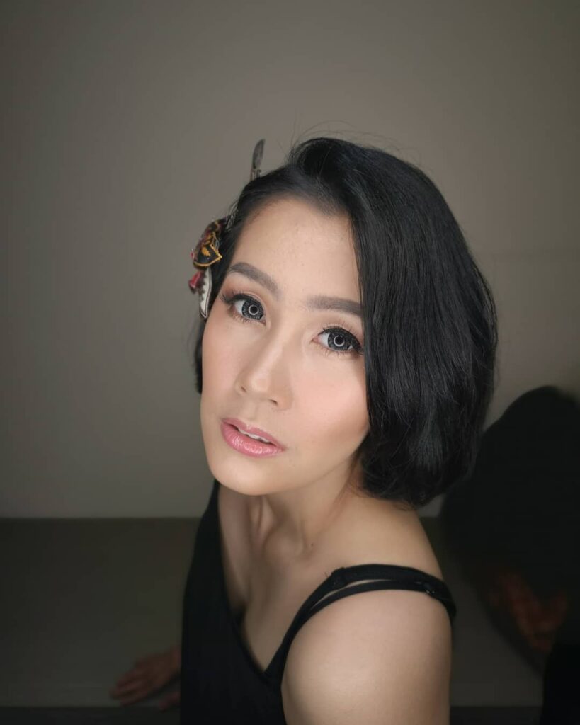 Meski detailnya tidak perlu diungkap kembali, banyak pemberitaan menyebut bagaimana hubungan tersebut meninggalkan trauma emosional yang mendalam.