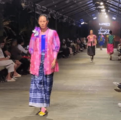 Salah satu sorotan utama adalah keterlibatan warga binaan melalui program kolaborasi dengan desainer ternama.