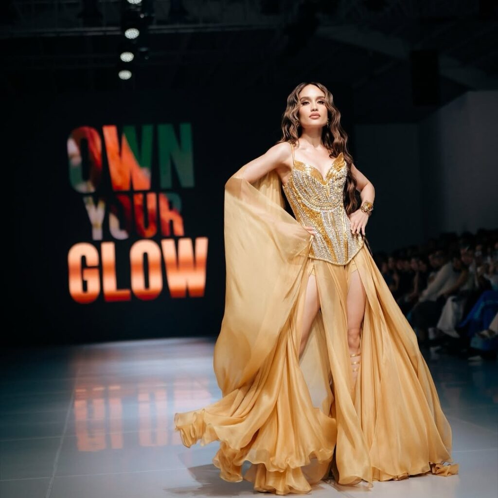 Bagi Cinta Laura, kecantikan sejati dimulai dari dalam tubuh. Ia menilai suplementasi, olahraga teratur, dan pola makan sehat adalah fondasi utama untuk menunjang penampilan.