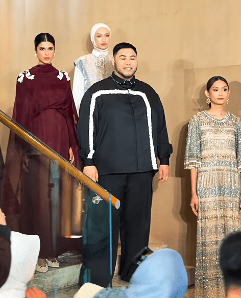 Road to Garis Poetih Raya Festival 2026 menghadirkan kolaborasi lintas desainer, menjadikannya ruang inklusif bagi pelaku industri modest fashion.