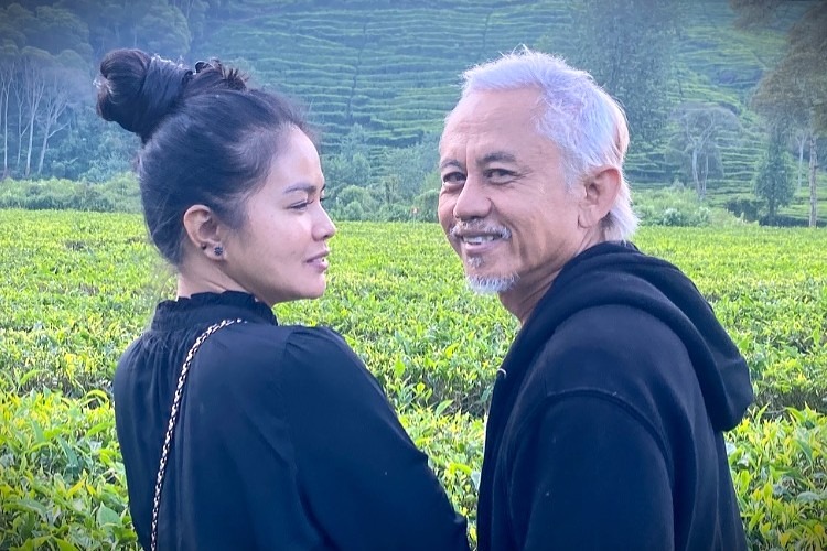 Perjalanan cinta Epy Kusnandar dan Karina Ranau