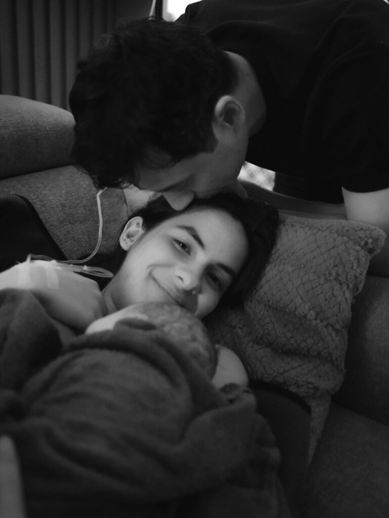 Kehadiran Kaia Lanna Fernandez menjadi sorotan publik dan mendapat banyak ucapan selamat dari pesohor Indonesia.