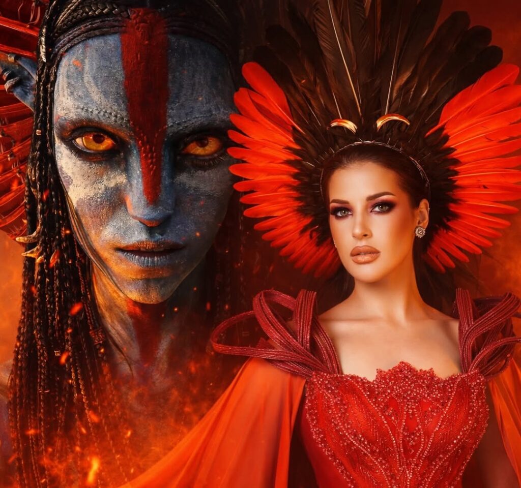 Salah satu elemen paling mencuri perhatian adalah headpiece berwarna merah dan hitam karya desainer aksesori Rinaldy A. Yunardi.