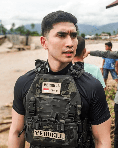 Ia menambahkan bahwa kehadirannya bukan hanya untuk memberikan kata-kata penghiburan, tetapi juga bantuan nyata.