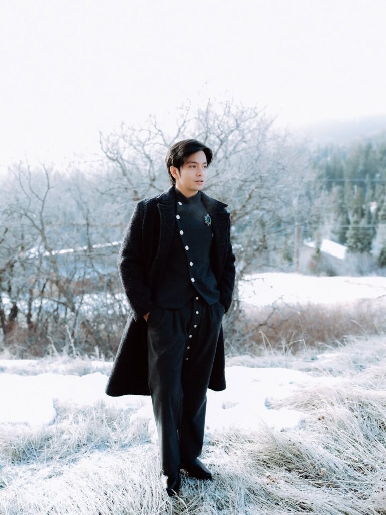 Penampilan Angga menuai berbagai pujian. Kehadirannya di festival ini dianggap sebagai representasi generasi baru aktor Indonesia yang mampu tampil menawan di panggung dunia.