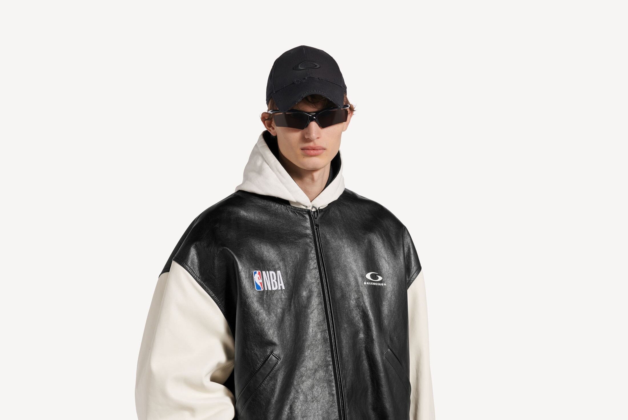 Koleksi Balenciaga x NBA
