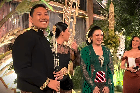 Darma Mangkuluhur datangkan Brian McKnight di pernikahannya