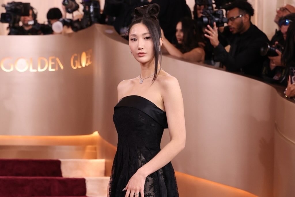 EJAE angkat piala di Golden Globes 2026