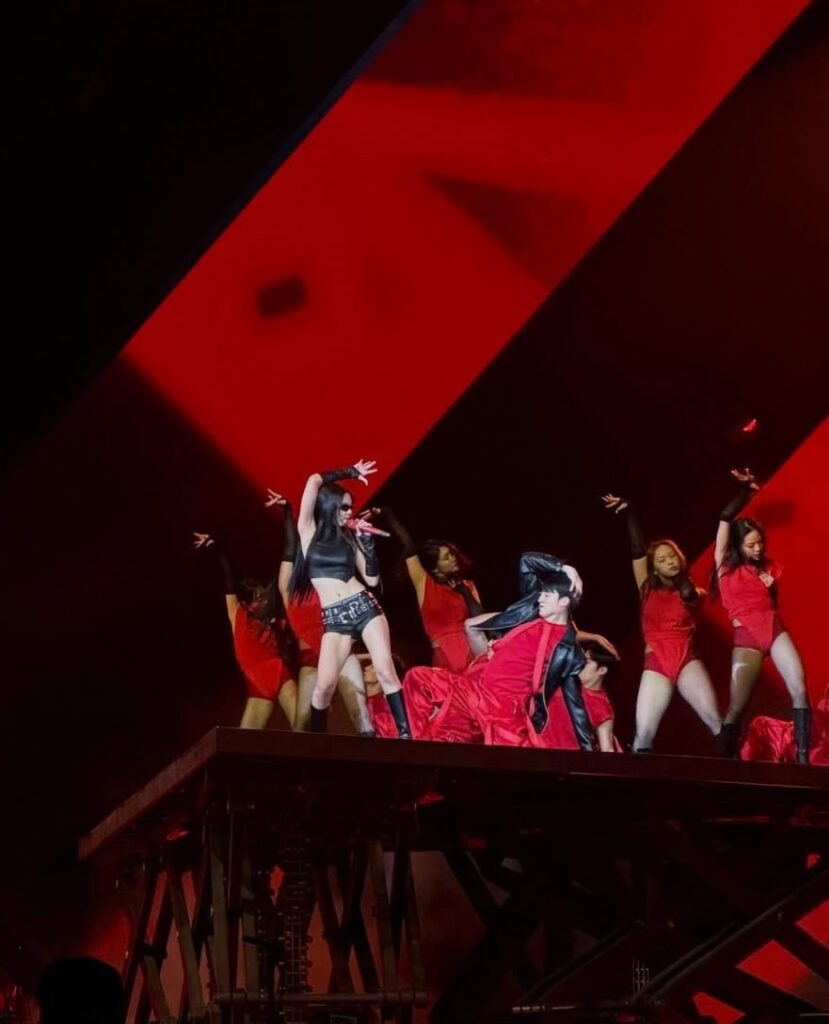 Selain Jennie, Golden Disc Awards 2026 juga memberikan apresiasi kepada sejumlah musisi lain yang telah mencetak prestasi besar.