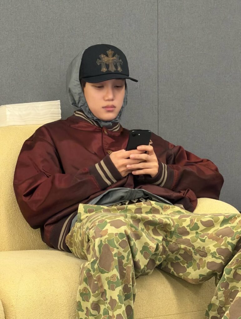 Kehadiran Kai dengan visual awet muda dan energi positif semakin memperkuat antusiasme menjelang kembalinya EXO ke panggung musik internasional.