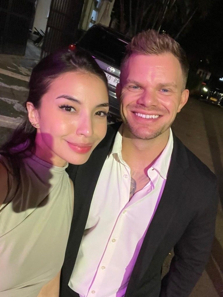 Kristian Hansen bukan sosok asing bagi pecinta konten petualangan. Ia adalah vlogger sekaligus YouTuber asal Denmark yang aktif mendokumentasikan perjalanan di Indonesia.