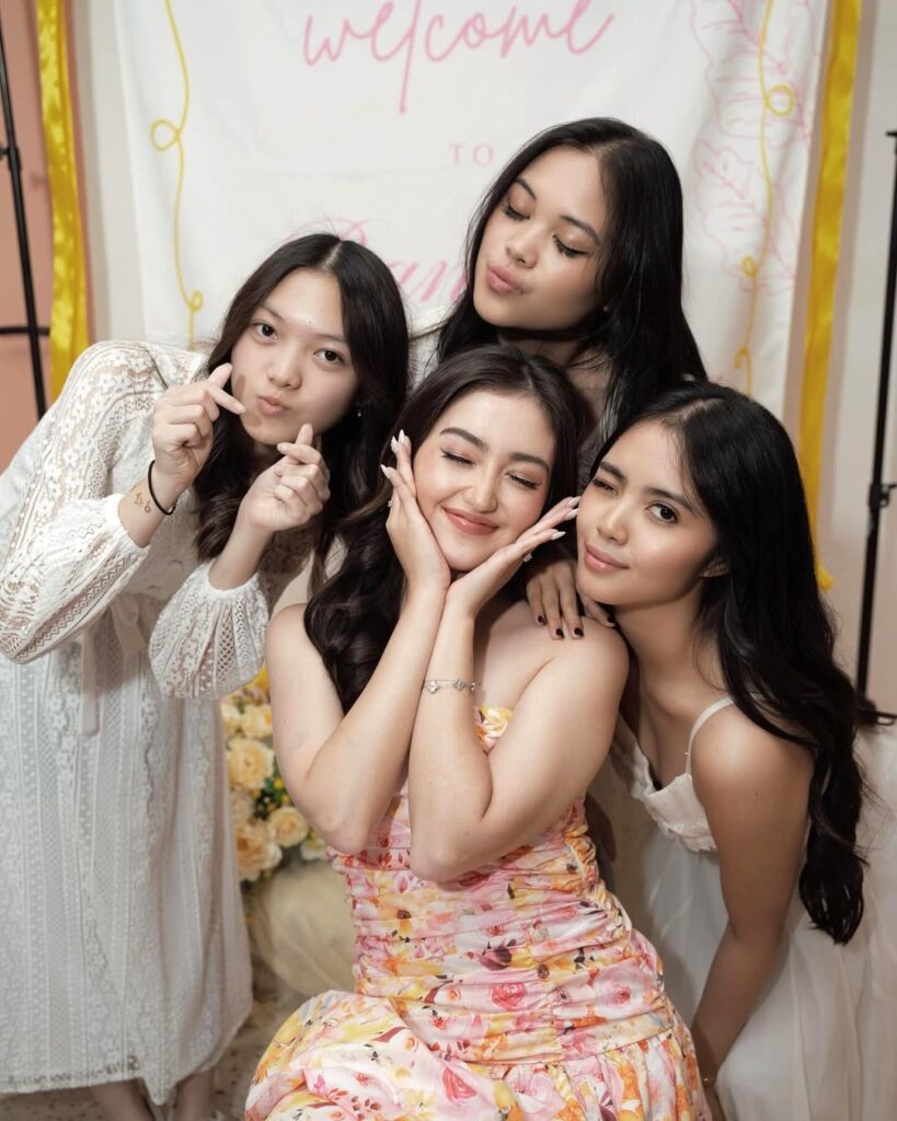 Unggahan bridesmaid proposal Ranty Maria langsung mendapat banyak komentar positif dari penggemar.