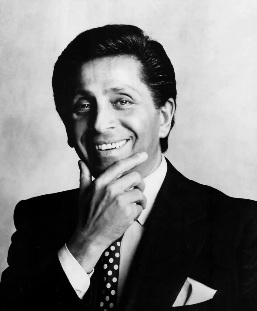 Menurut pernyataan resmi, persemayaman Valentino akan diadakan di Piazza Mignanelli, Roma, pada 21 dan 22 Januari 2026.