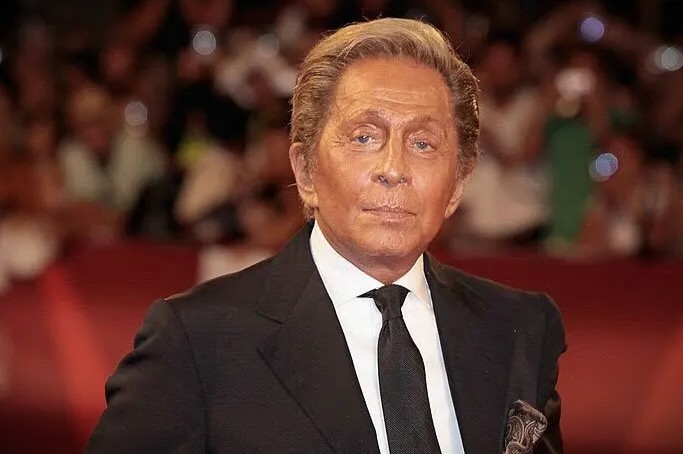 Mendiang Valentino Garavani, pemakamannya dihadiri figur fashion dunia