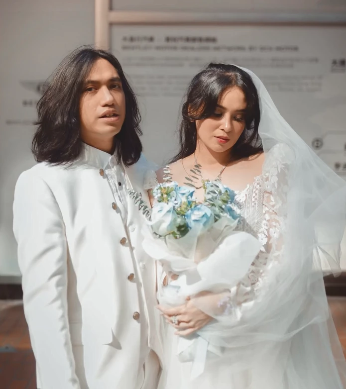 Menariknya, pernikahan pasangan ini telah berlangsung sebulan sebelumnya.