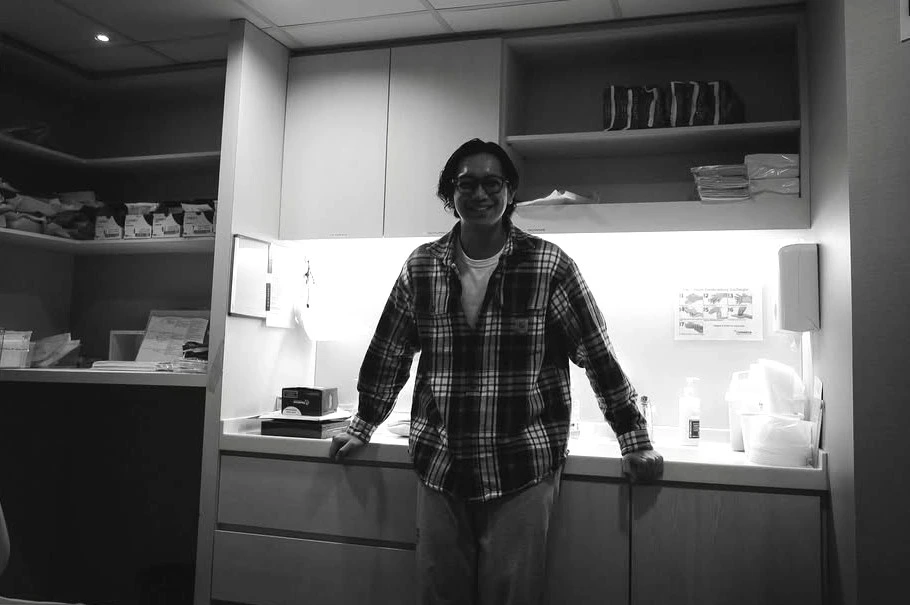 Kabar kelahiran anak pertama Brandon dan Dhika mendapat banyak ucapan selamat dari rekan-rekan artis.