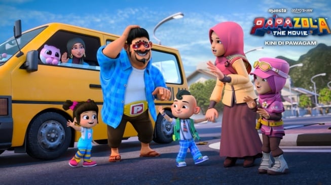 Cerita berpusat pada Papa Zola yang bekerja sebagai penghantar makanan demi menabung untuk liburan keluarga.