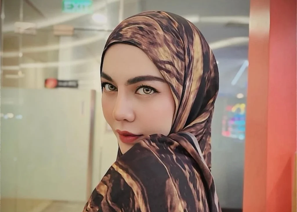 Meski memberikan klarifikasi, Marcel memilih untuk tidak mengungkap alasan detail di balik keputusannya berpoligami.