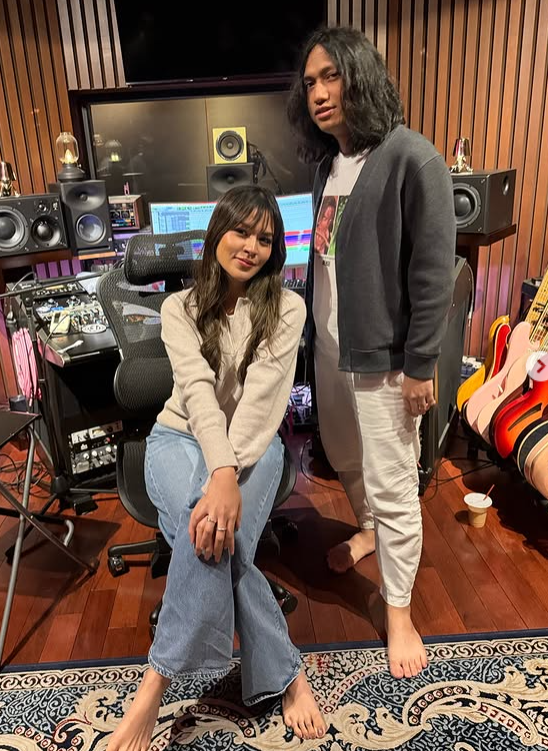 Karier Gerald semakin melejit ketika bergabung dengan Barasuara menggantikan Pandu Fuzztoni di posisi bass.