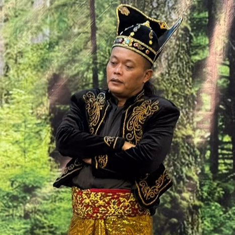 Sule menilai sikap Teddy yang justru membebankan tanggung jawab nafkah kepada orang lain tidak bisa diterima.