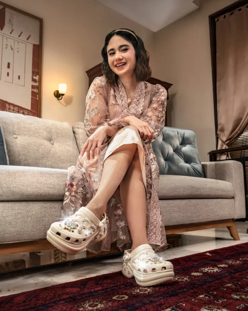 Tissa dikenal dengan gaya playful namun tetap feminin. Ia menekankan pentingnya kenyamanan dalam berpenampilan, terutama selama Ramadan