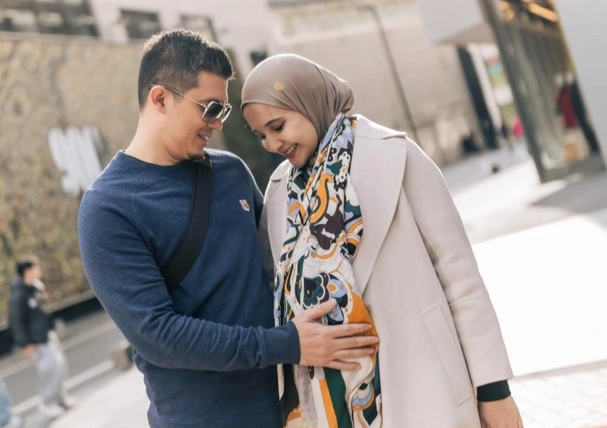 Zaskia Sungkar melahirkan