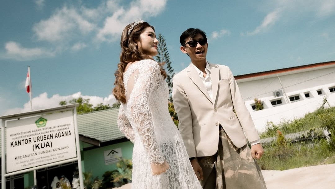Pernikahan Yono Bakrie yang digelar sederhana di KUA