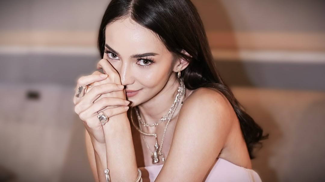 Bittersweet of Life Enzy Storia: Kisah Pedih Mendalam-Ingin Menyerah, Temukan Mukjizat dan Kebahagiaan