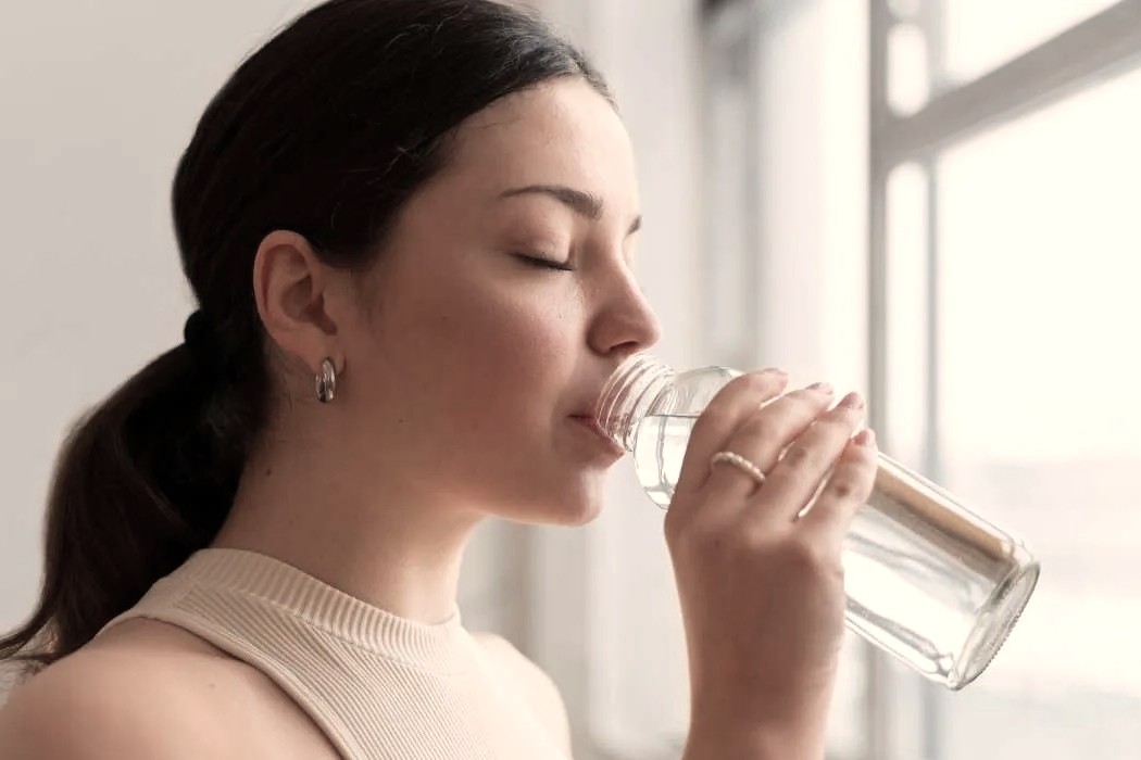 Ilustrasi diet air putih