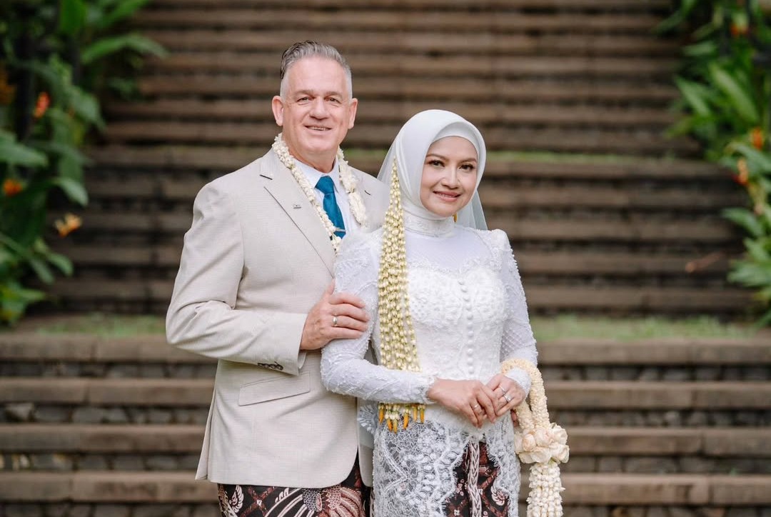 Tina Talisa menikah ketiga kali dengan bule