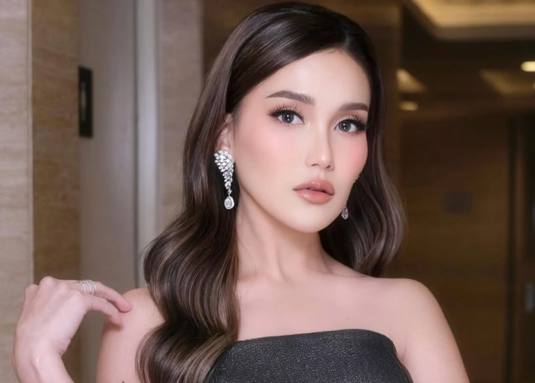 Ayu Ting Ting dilarikan ke rumah sakit