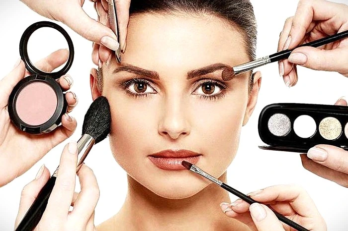 Agar makeup tahan lama